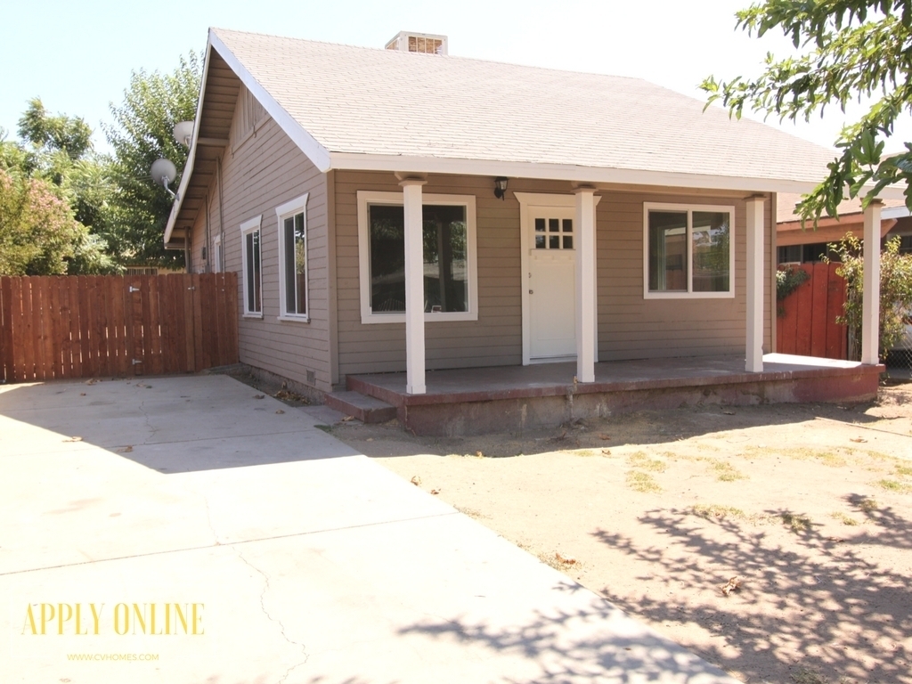 Primary Photo - START APPLYING FOR THIS COZY HOME TODAY! (...