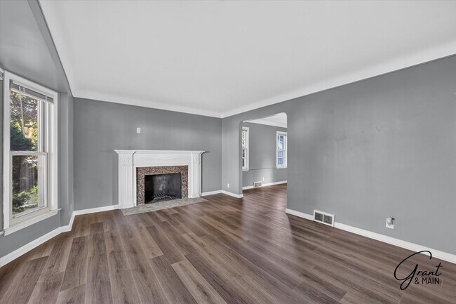 Foto del edificio - 17400 Huntington Rd