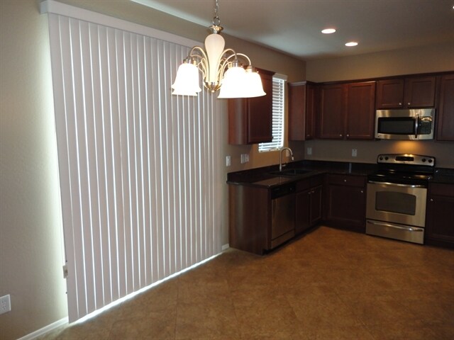 Building Photo - 4114 E Carla Vista Dr