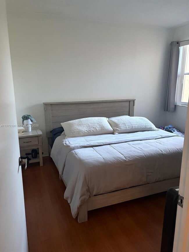 Foto del edificio - 6740 NW 114th Ave