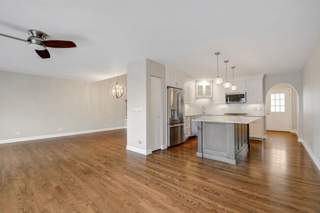 Building Photo - 3252 Cool Springs Ct