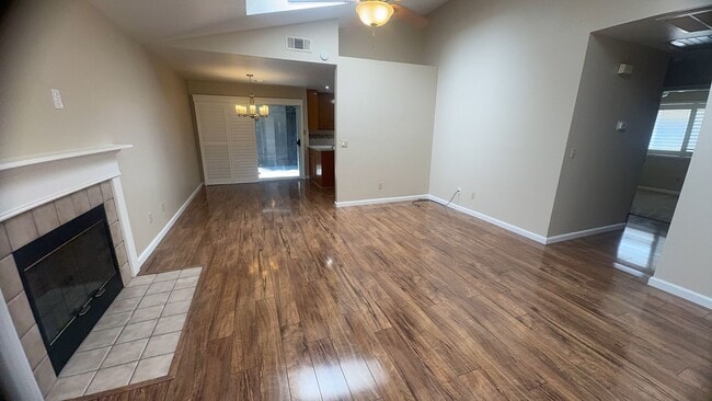Building Photo - 1617 Cashmere Dr
