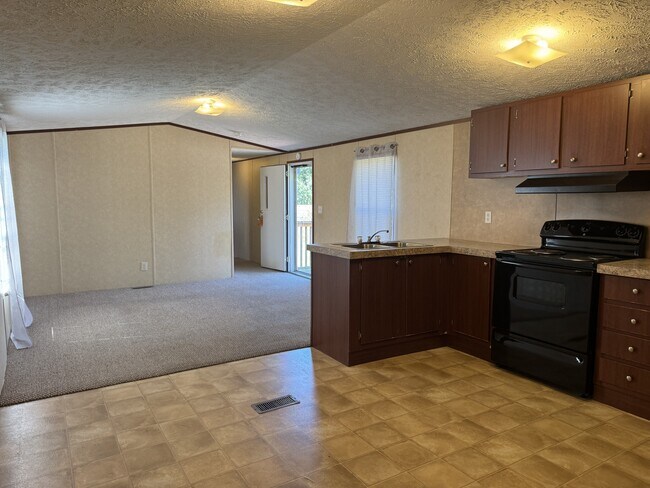 Foto del edificio - 330 Gaither Rd