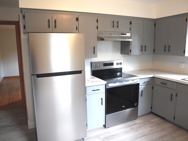 Foto del edificio - 3508 Becky Cir NW