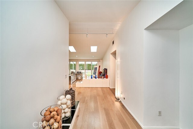 Foto del edificio - 5060 Somerset St
