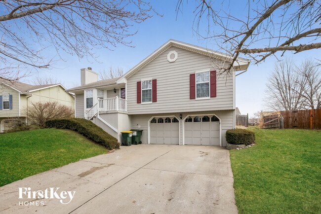 Building Photo - 1529 NE Auburn Dr