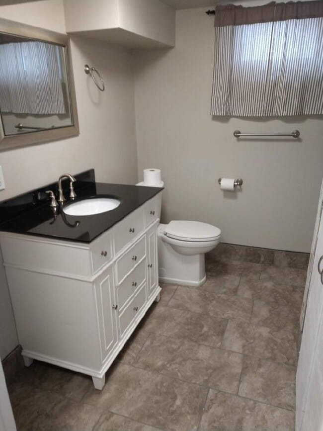 Building Photo - 108 J W Ct