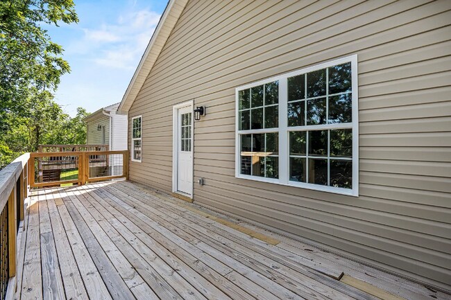 Foto del edificio - 812 Aubrey Ave