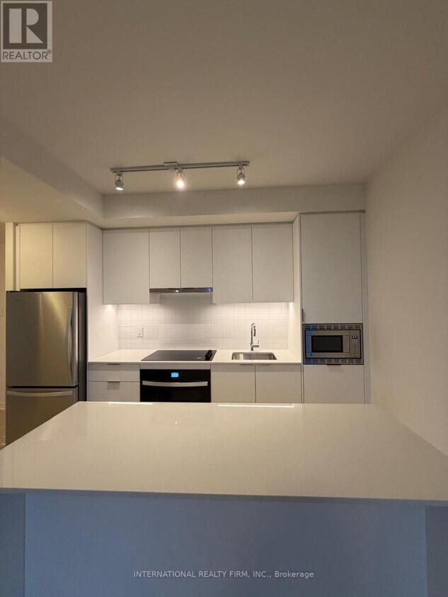 Primary Photo - 3071 Trafalgar Rd