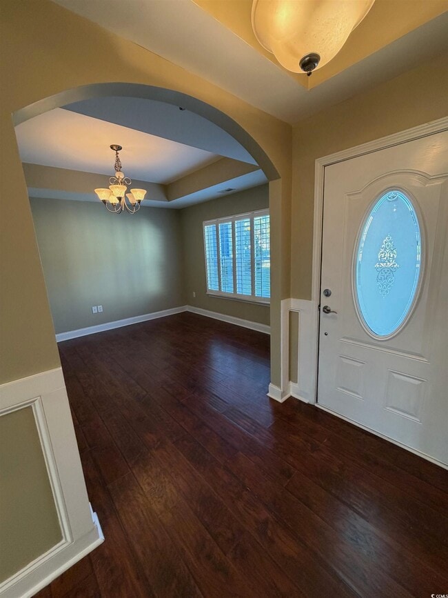 Building Photo - 619 Uniola Dr