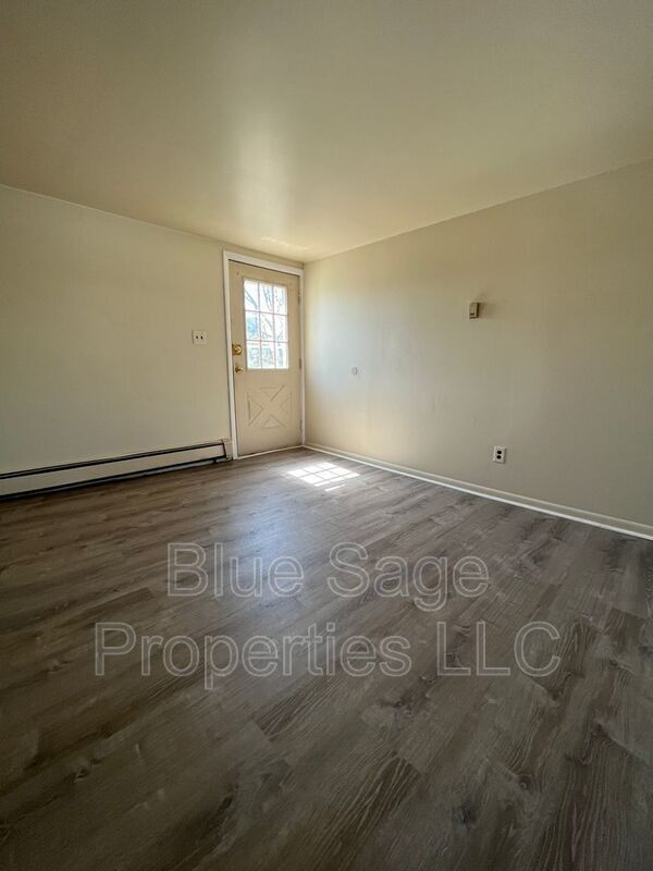 Foto del edificio - 1010 Yates Ave