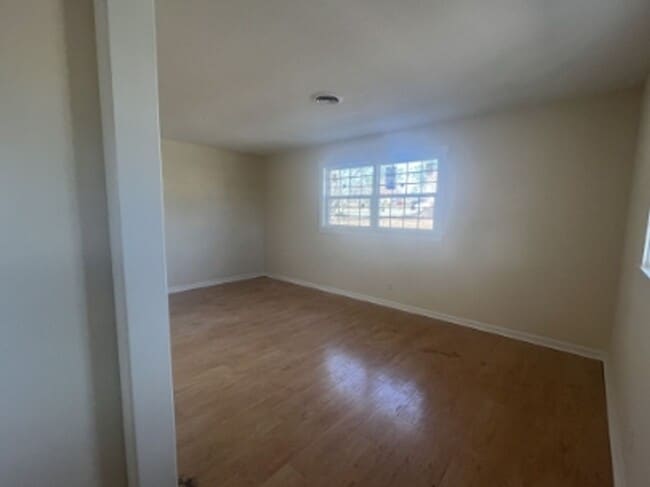 Building Photo - 500 Merrymont Dr