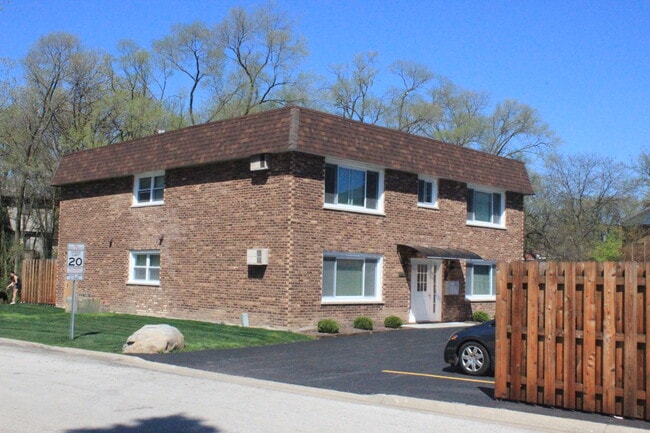 Photo - 9419 S 85th Ct Apartments