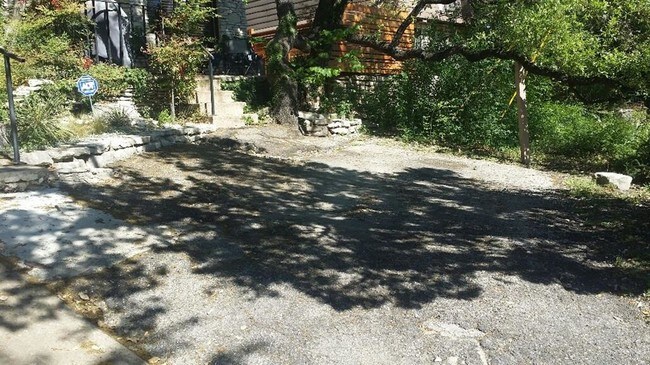 Foto del edificio - 1612 East Side Dr