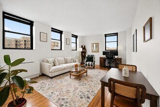 Building Photo - 80 Park Ave