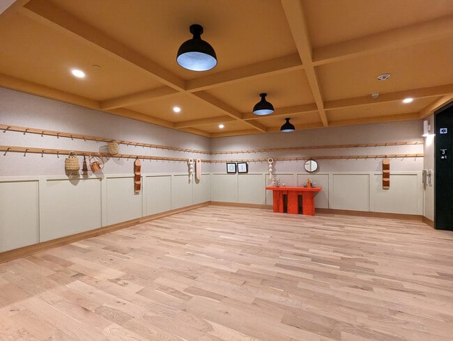 Foto del edificio - 1746 Villa St