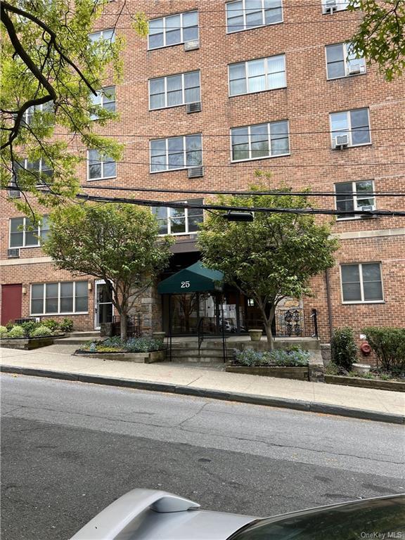 Foto del edificio - 25 Franklin Ave