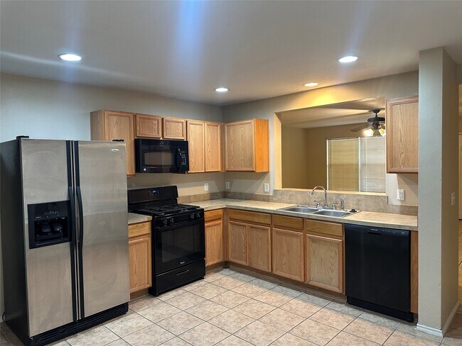 Foto del edificio - 806 Grand Plains Dr