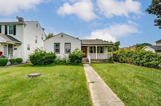 Building Photo - 3 Bedroom, 1.5 Bathroom