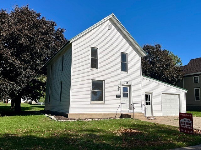 Primary Photo - 315 Walnut St