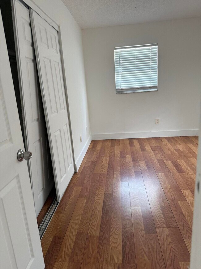 Foto del edificio - 78 NE 59th Terrace