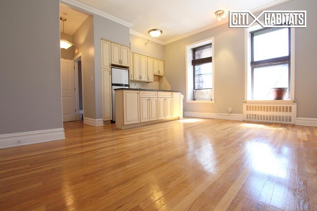 Building Photo - 30 EAST 95TH STREET