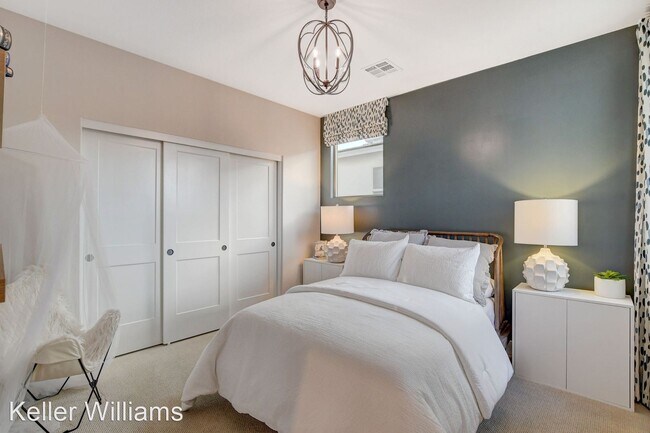 Building Photo - 4 br, 2.5 bath House - 3209 Vittoria Ave