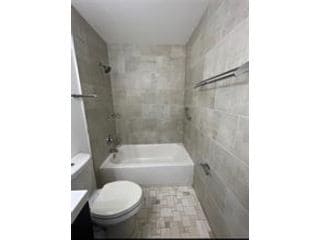 Building Photo - 2852 Edgehill Ln