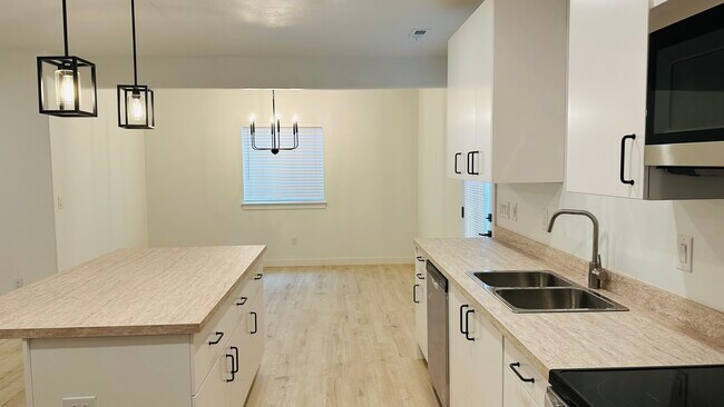 Building Photo - 3097 W Watercress Dr
