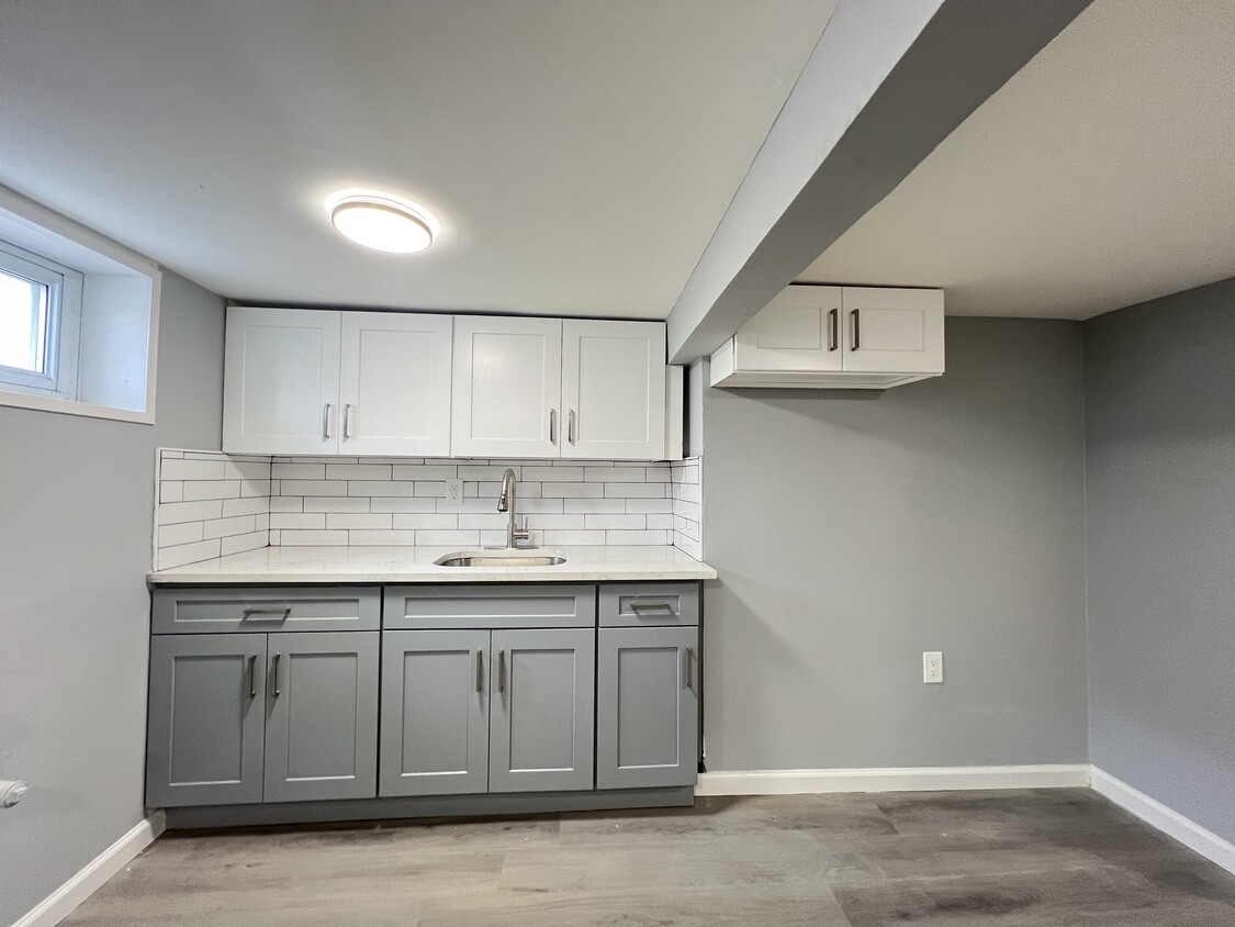 Unit 1 - 179 New St