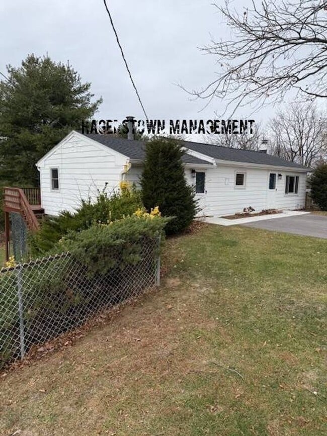 Foto del edificio - Smithsburg - Charming Single Level Home