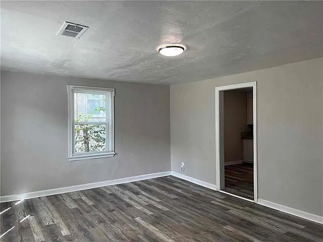 Foto del edificio - 8003 Garfield Ave