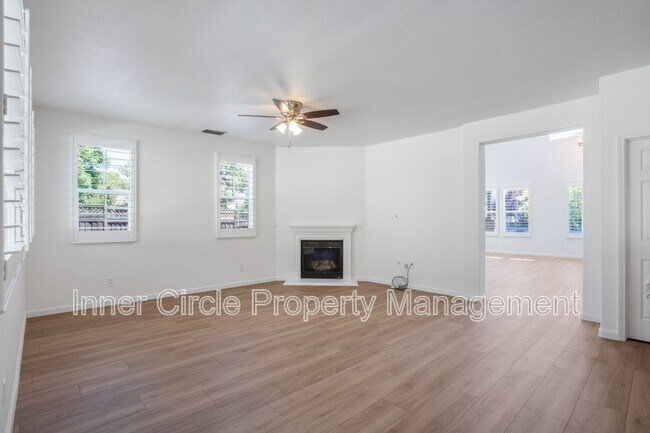 Foto del edificio - 5560 McFarlan Ranch Dr
