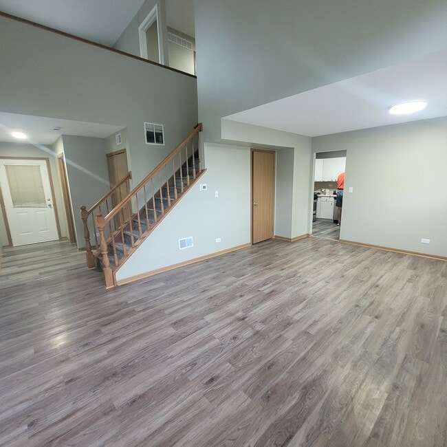 Building Photo - 156 Castlewood Ct