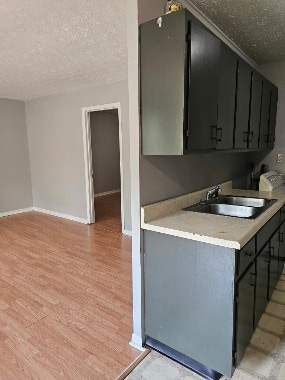 Building Photo - 165 Midway Dr