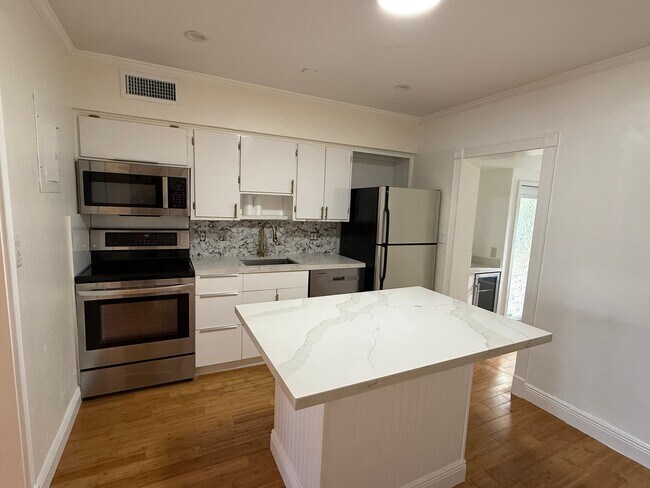 Foto del edificio - 1413 SW 23rd Ave