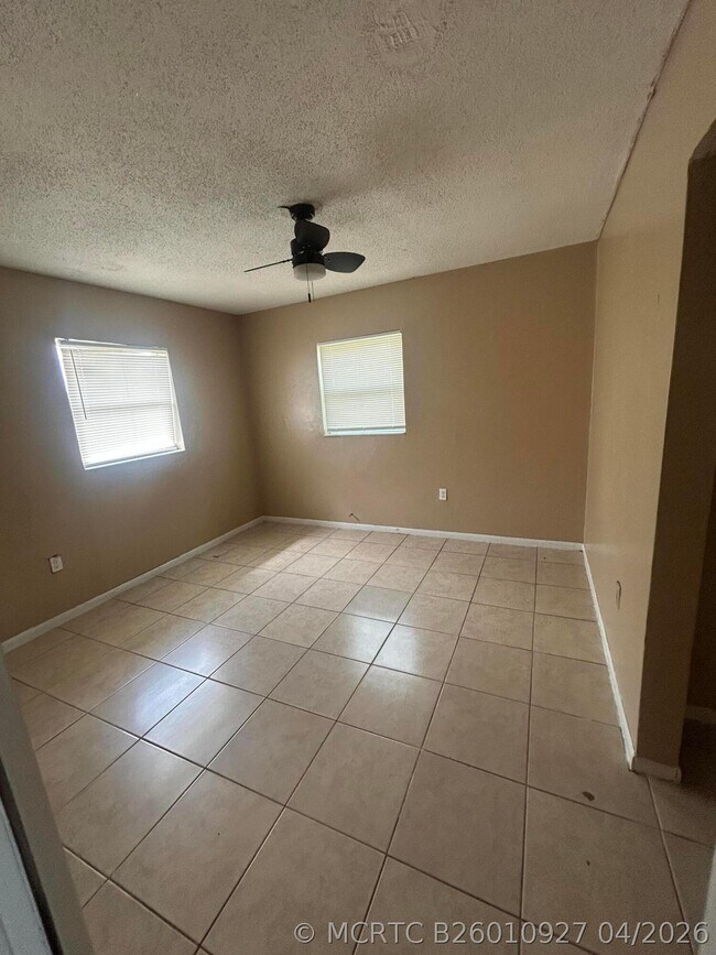 Foto del edificio - 8657 64th Ct