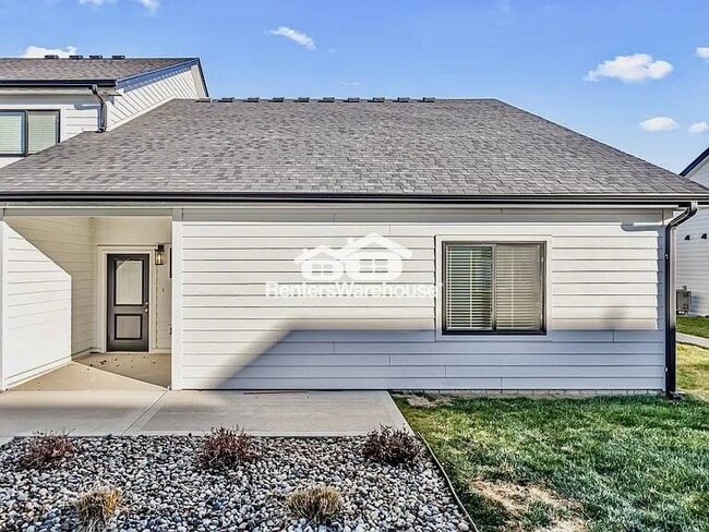 Building Photo - 3657 NE Marissa Ln