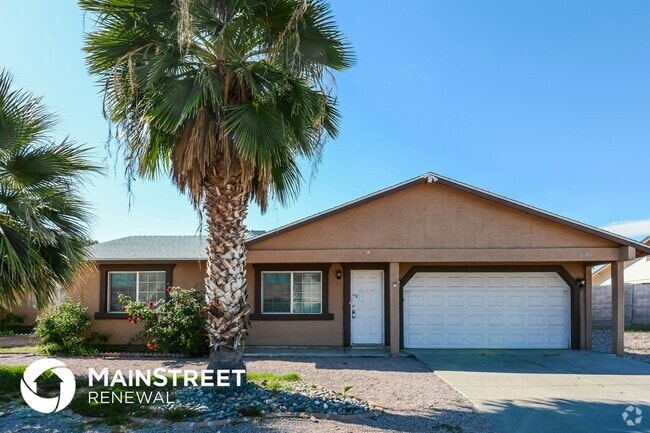 Building Photo - 10915 W Glenrosa Ave
