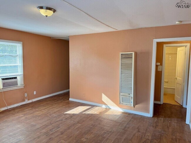 Foto del edificio - 1640 Osage Ave