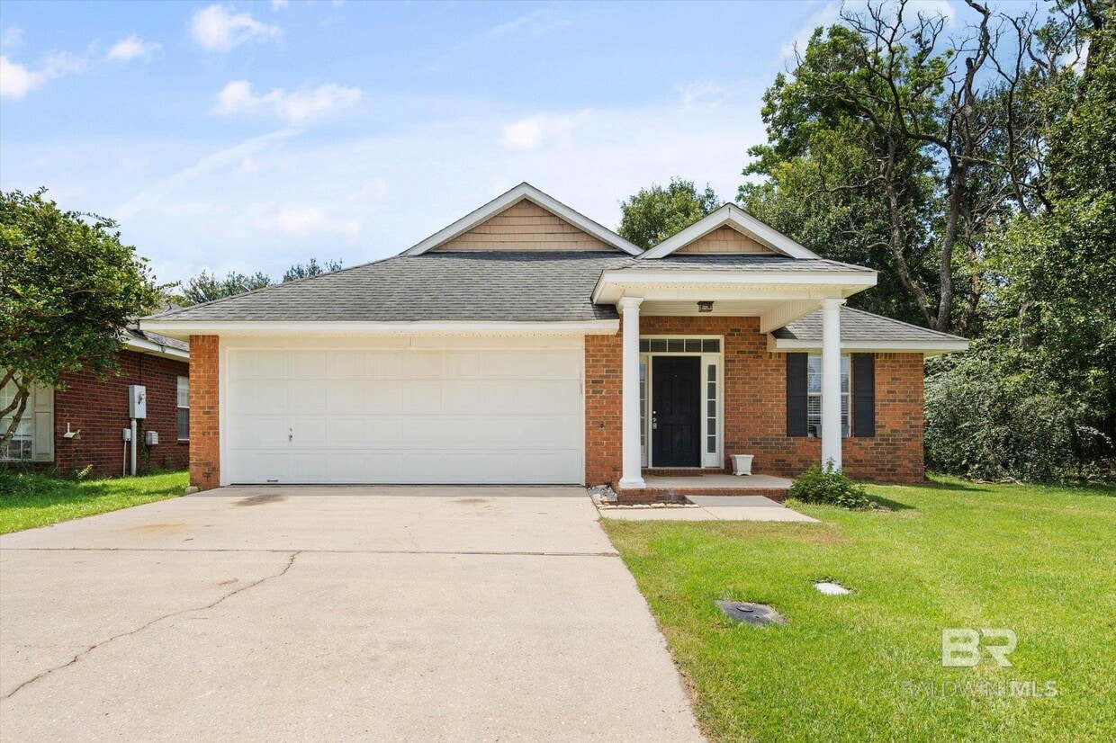 Primary Photo - 21570 Palmer Ct