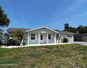 Building Photo - 451 Whiting Ln