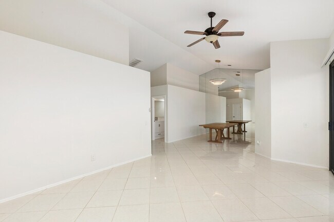 Building Photo - 42394 Liolios Dr