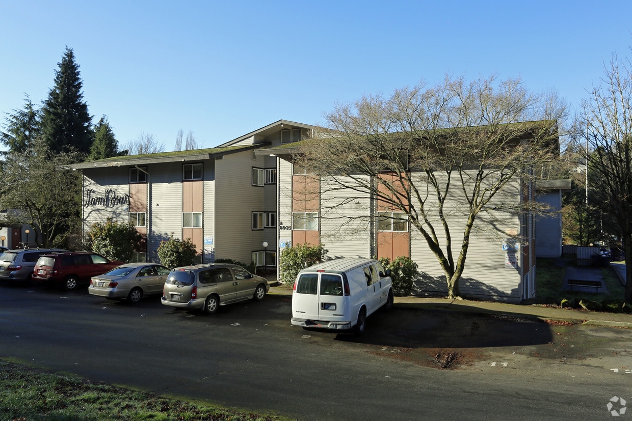 Primary Photo - Lam Bow Apartments