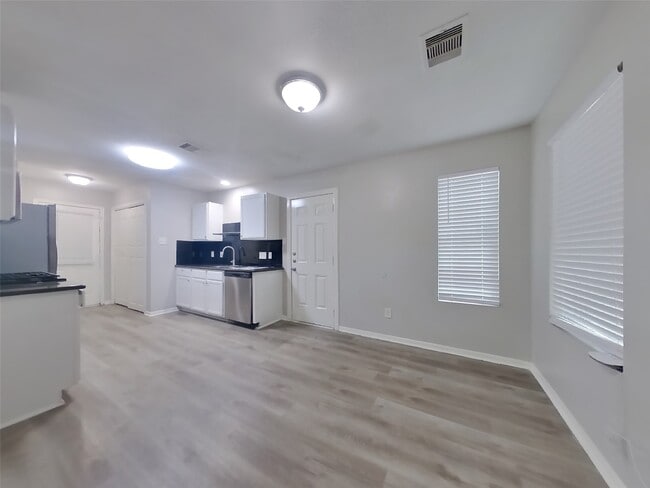 Building Photo - 16339 Noble Meadow Ln