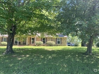 Building Photo - 1334 Chippendale Cir