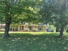Building Photo - 1334 Chippendale Cir