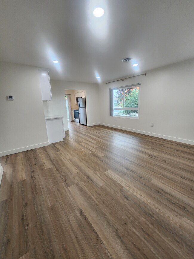 Sala de estar - 431 S Simpson Ave