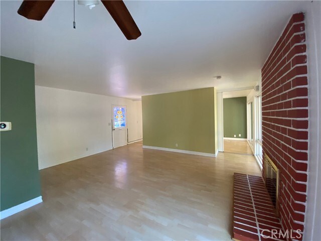 Foto del edificio - 22949 Ingomar St