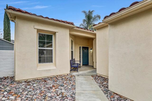 Building Photo - 2318 Fallbrook Pl